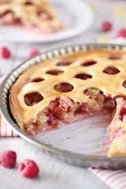 Tourte A La Rhubarbe Framboise Et Groseille Chefnini Recette Recette Tarte Rhubarbe Groseille