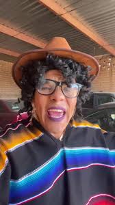 Busquen A Yolanda Porque Yolanda Anda