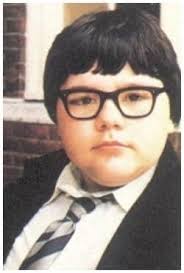 ID these identical twins brothers (David & Fedrick) who are British  billionaires with investments in media retail & Property: