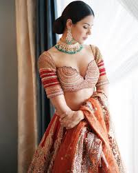 Sonam Bajwa - Free pics, galleries & more at Babepedia