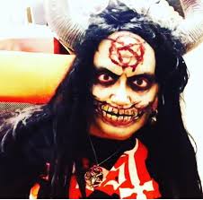 Do people dress up for Halloween the weekend before?