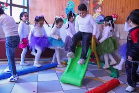Los niños y niñas comienzan a pensar con creatividad para resolver problemas a esta edad de tres años. Jardines Infantiles De San Pedro De La Paz Recibieron Juegos Recreativos Para Ninos Y Ninas Das San Pedro De La Paz