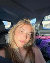 i'm in the sky baby, shine like the stars baby✨