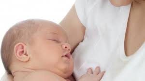 Jadi ini membuat sering cranky ketika menyusu. Selepas Menyusu Bayi Tertidur Tetap Perlu Sendawa Penting Untuk Elak Muntah Susu Pa Ma
