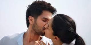 Kabir Singh Box Office Day 19 Shahid Kapoor Starrer To Become The Tenth Highest Grossing Hindi Film Desimartini This could affect kabir singh's collection as the film's earning could take a toll in the weekdays. tenth highest grossing hindi film