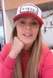 Tamra Marks's Instagram, Twitter & Facebook