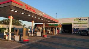 Bon je confirme que toutes les boutiques sont fermées. Station Service Total A Tavers 45190 Route Nationale 152 Adresse Horaires Telephone 118000 Fr