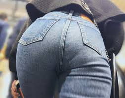 歩行記録0293「若い女性の綺麗なデニム尻を下から密着撮影」(2名) | アダルト動画・画像のコンテンツマーケット Pcolle