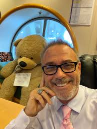 A bear walks into a bar and says "I'd like  to..........................order a beer." Bartender says "OK, but why the  long paws?"