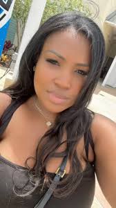 Turn National Girlfriend Day [August 1] into a weekend, events  🙏🏽🌹🍾🎵😂🤔🍾🎵🌹🙏🏽