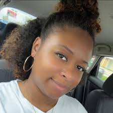 Christmas light cupcakes using M&Ms as the lights