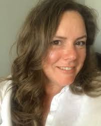 Karen Sebesta's Instagram, Twitter & Facebook