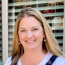 I have an opportunity with a company called Bella Baby Photography, has  anyone had experience with them?