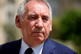 Berger tacle Macron qui veut "extraire la dent malade" des retraites