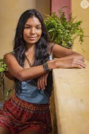 Foto: Mell Muzzillo tem 18 anos e é 16 anos mais nova que Xamã ...