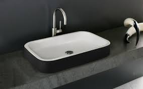aquatica solace a blck wht rectangular