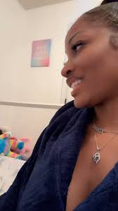 These pandemic kids different. I’m going to draw her next and we will see  who is laughing then!!! @twinzonli