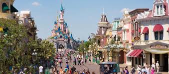 Fil officiel de disneyland paris. Disneyland Paris Besuche Mickey Mitten In Europa