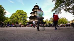 Zeitraffer Video Chinesischer Turm Englischer Garten Munchen 1434 Munchen