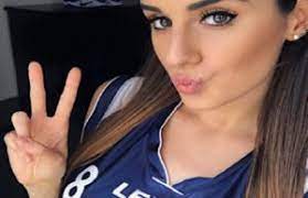 Sopporterei 10 tumori, ma non un altro tradimento. Valentina Vignali Ha Un Tumore Alla Tiroide La Battaglia Della Cestista