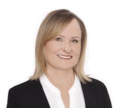 Christine Souter's Instagram, Twitter & Facebook