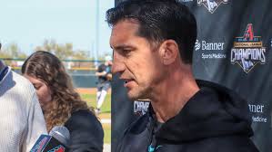 GM: Diamondbacks' 'intention is to buy' at MLB trade deadline