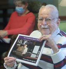 Barberton seniors bare down to help city's high school seniors