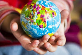 Typically, professional movers will calculate the cost of services based on the size of your house, the average weight of your belongings, and the amount of time it takes movers to load and unload them. International Moving Costs How Much Does It Cost To Move To Another Country