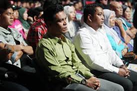 Kata pelakon ini anak sebelum ini semuanya iras wajah isterinya lisdawati. Anak Fauzi Nawawi Terpilih Sebagai Protege Hazama