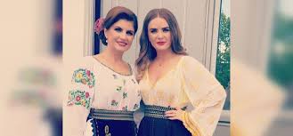 Ei bine aflați că marcela fota, celebra interpretă de muzică populară despre care vă povestim, își despre avantajele și dezavantajele meseriei de artist marcela afirmă: Mariana Ionescu CÄƒpitanescu È™i Marcela Fota Ne Aduc In Dar Un MÄƒrÈ›iÈ™or Muzical De ExcepÈ›ie Noul Cantec Oameni Buni È™i Oameni RÄƒi Gazeta Muzicantilor