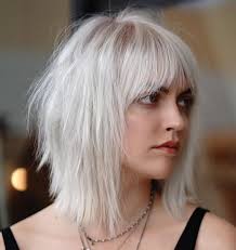 Perfect punk hairstyles for medium length hair to look good with round or oblong faces. Shoulder Length Hairstyles With A Fringe Best Hairstyles