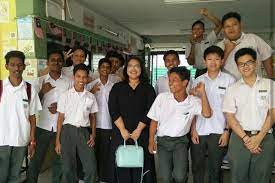 For other la salle schools in malaysia, please see la sallian educational institutions in malaysia. Durians In The Classroom And 11 Cute Memories Malaysian Teachers Had With Their Students