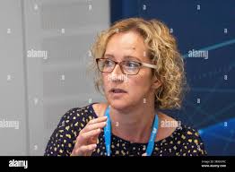 Dr michelle hi-res stock photography and images