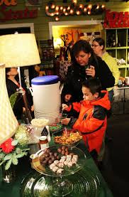 Check spelling or type a new query. Dunkin Bearson 7 Grabs A Treat At Everts Flowers Home Gifts During Snow Magic On Friday Photo By Sarina Rhinehart Ames Tribune Home Gifts Dunkin Tribune