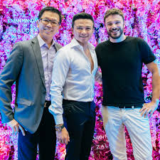 It has just the right dash of sophistication to make your baju raya an unforgettable sight to behold. Lux Menyerlahkan Koleksi Baju Raya 2016 By Jovian Mandagie Ayue Idris