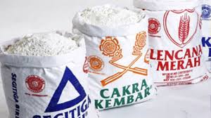 Sedang tepung gandum(whole wheat) dibuat dari semua bagian biji gandum,termasuk kulit dan intinya,makanya tepung gandum(whole wheat) dulu, orang memakan tepung gandum utuh. Harga Tepung Terigu 1 Kg Terbaru Juni 2021 Hargabulanini Com