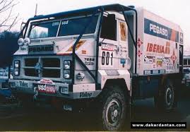 Epingle Par Syncronauta Com Sur Pegaso Dakar 7222 Promesa Espanola De Alto Rendimiento Rallye Paris Dakar Le Dakar Auto