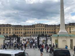 Loker lag nabij de heerbaan van kassel naar kortrijk en was in de romeinse tijd al bewoond: Beautiful City Of Europe Palace Exciting Spots Vienna Fashionable Travel Journal By Naina