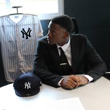 The Yankees have signed 16-year-old shortstop Manny Cedeno to a $2.5M deal  out of the Dominican Republic. He is ranked as the 11th best international  prospect in baseball. This marks the third
