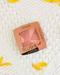 catrice glowing and multicolour blush box 020 it s wine o clock its wine o clock catrice multicolour