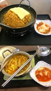 Tambahkan minyak bijan dan perisakan dengan garam dan sedikit gula. Bibimbap Ramyeon Kimchi Mujigae Resto Makanan