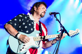 JEFF COOK, CO-FOUNDING MEMBER OF THE BAND ALABAMA AND COUNTRY MUSIC HALL OF FAME MEMBER PASSES AWAY AT 73 - CMR Nashville