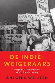 Twee Dagen Na De Japanse Capitulatie Riep Soekarno Op 17 Augustus 1945 De Indonesische Onafhankelijkheid Uit Als Reactie Daarop Stuu Studie Geschiedenis Indie