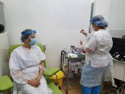 Cu gândul la el, cu drag, cu mulțumiri pt dl președinte johannis și echipa dansului. Vaccinul A Ajuns È™i La BraÈ™ov Andreea Moldovan Managerul De La InfecÈ›ioase Primul Om Care S A Vaccinat Codlea Info