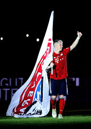 Bayern munich wallpapers football images fc bayern munich robert lewandowski football is life sports art champions league gabriel liverpool. Pin On Bayern