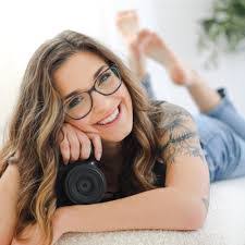 Rachel Nauman's Instagram, Twitter & Facebook