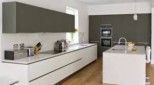 Para sorprenderle, muy originales y de calidad. Pequenos Detalles Para Multiplicar La Luz En Las Cocinas Cocinas Santos