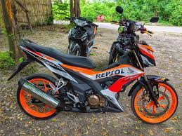 On top of the sleek and trendy design, honda rs150 repsol edition offers a world class engine performance that only a leading manufacturer like honda can ever provide. Honda Rs 150 Fi Repsol Repsol Honda