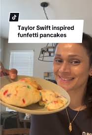 Taylor Swift Pancake Art