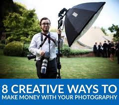 You can make money with photography without selling a single photo. 8 Creative Ways To Make Money With Your Photography